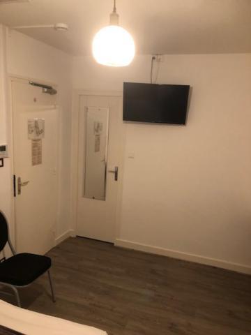 乐圣朱利安餐厅酒店 瓦雷斯 外观 照片